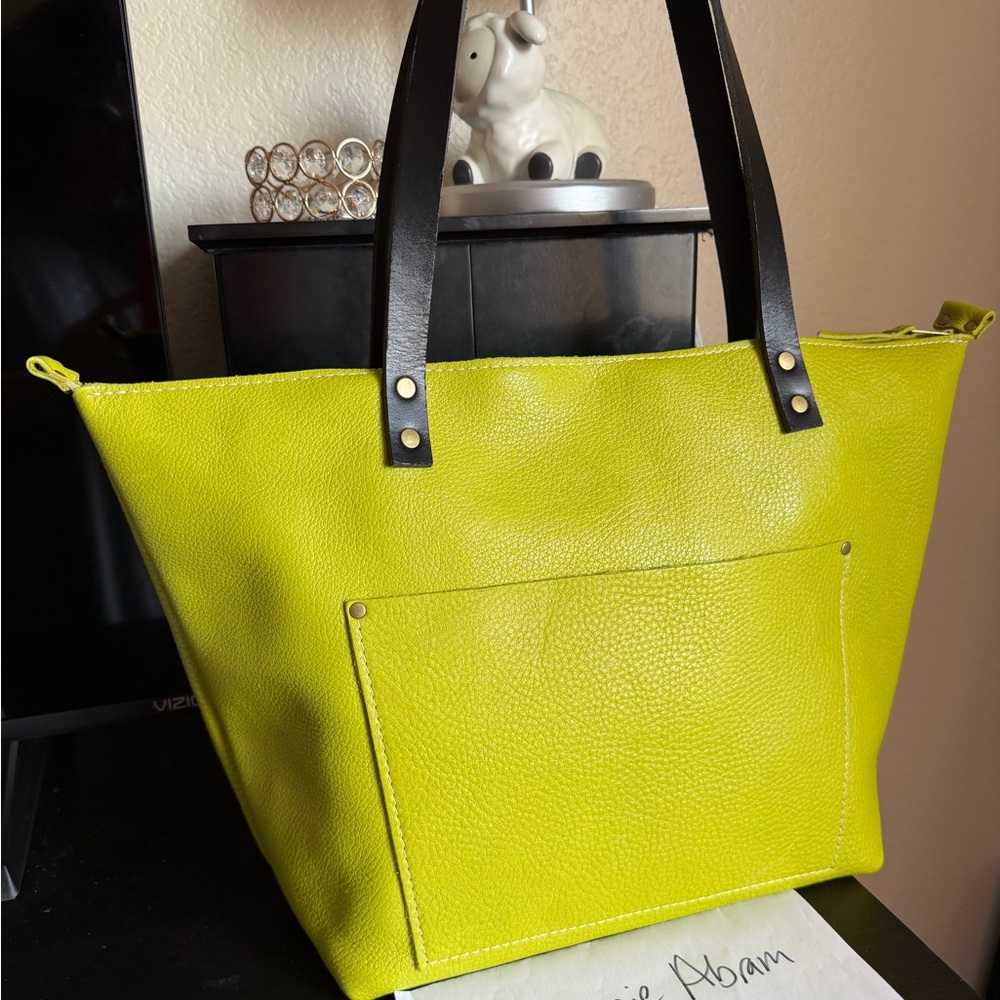 Portland Leather goods Keylime large zip tote
